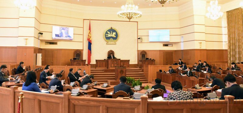 Монгол Улсын 2019 оны төсвийн тухай хуулийн төслийг эцэслэн баталлаа