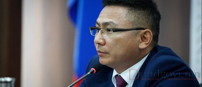 Ц.Сандуй: У.Хүрэлсүх Ерөнхийлөгчийн барьцаанд орсон байна