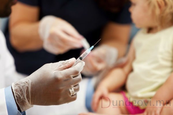 COVID-19: Модерна бага насны хүүхдүүд дээр вакцин туршиж эхлэв